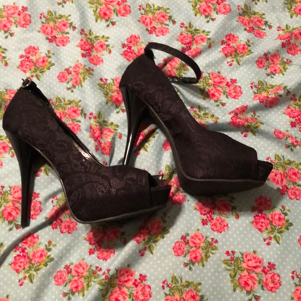 Black heels